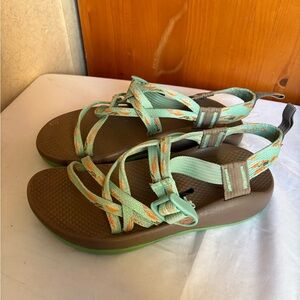 Chaco ZX1 eccotred Mint and Brown Sandals Size 4 Kids
